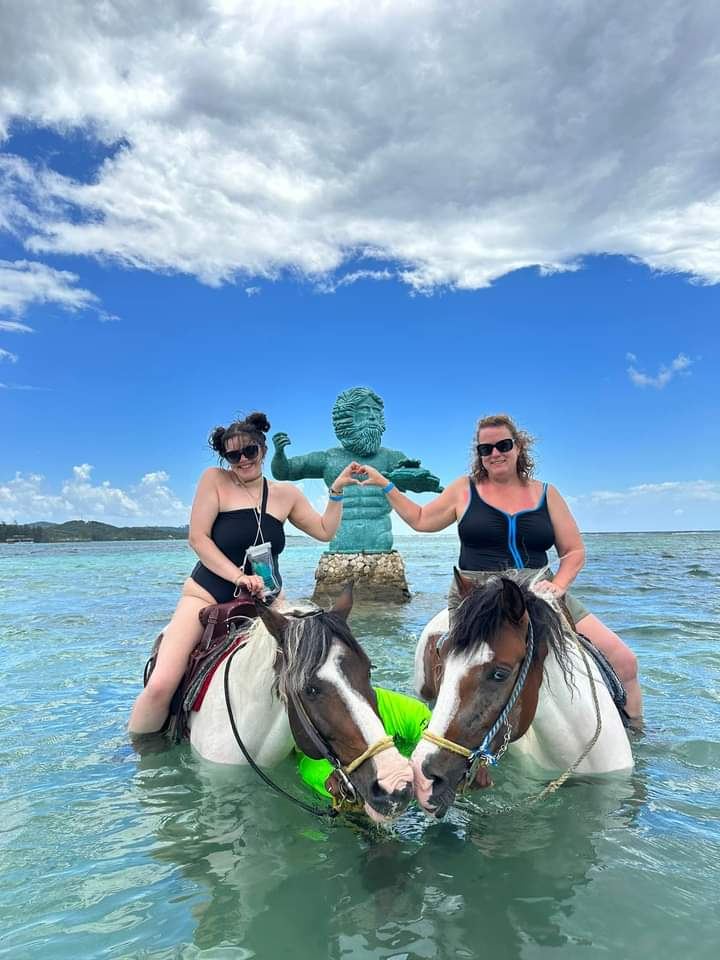 Horseback Riding + Monkeys & Sloths